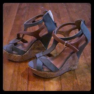 ShoeDazzle wedges